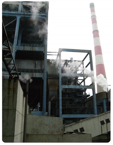 東營勝利發(fā)電廠新增脫硝設備基礎加固。( 2013年)